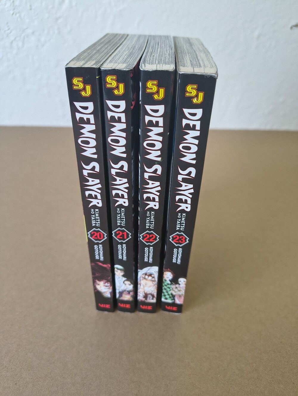 Demon Slayer Kimetsu No Yaiba Manga Volumes 20 21 22 23 English Set Lot.